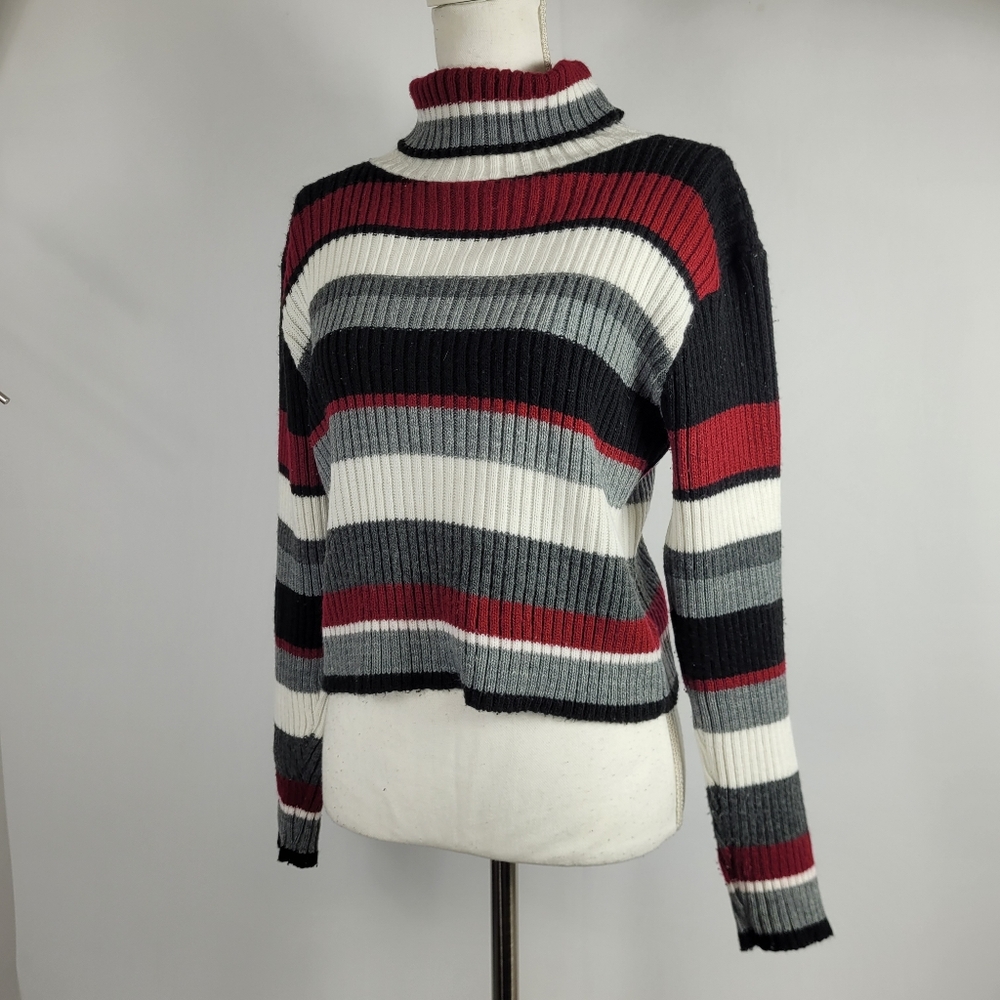 Knit Avenue Striped Sweater Size Large